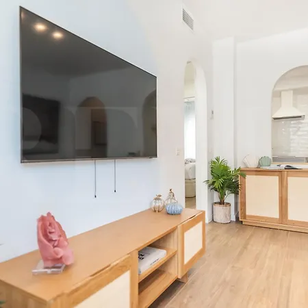 Chic Quiet Near The Center By Rems Apartment *